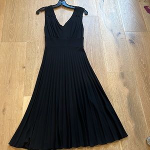 Gorgeous vintage Theory dress size P Worn once